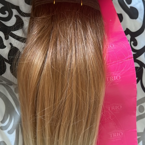 Trio 100 human hair premium blend - Picture 3 of 5